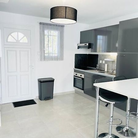 Maison 4 Personnes Avec Jacuzzi Marignane Kültér fotó