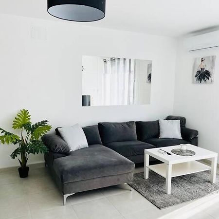 Maison 4 Personnes Avec Jacuzzi Marignane Kültér fotó