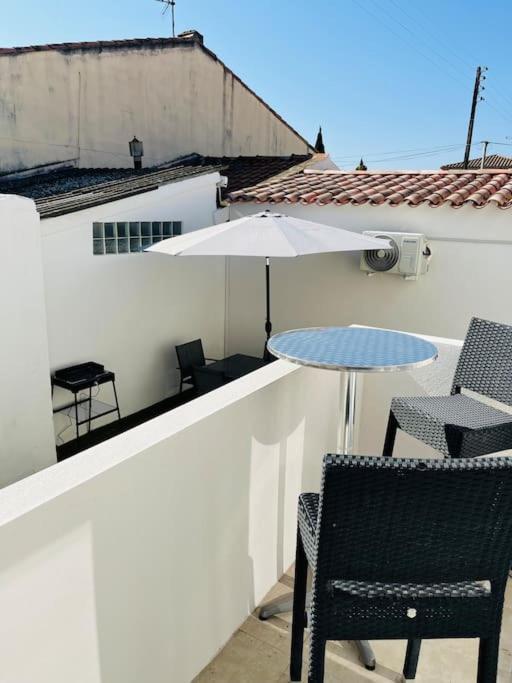 Maison 4 Personnes Avec Jacuzzi Marignane Kültér fotó